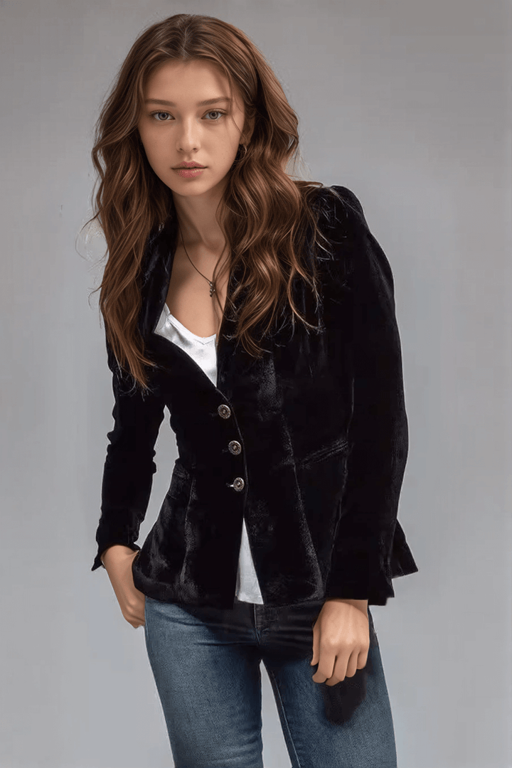 Women's Retro Blazer: Slim Fit, Lapel Collar, Pockets