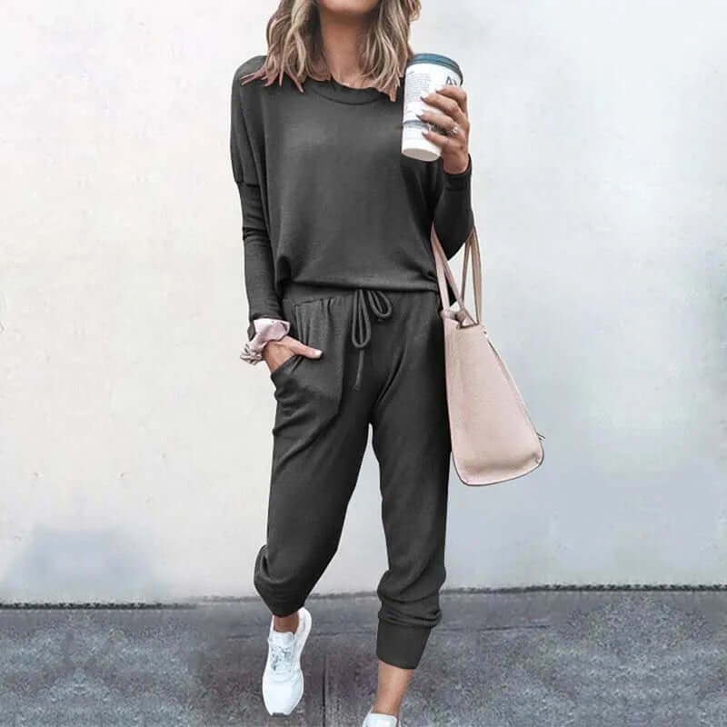 Women's Relaxed-Fit Tracksuit Set: Cozy Lounge Wear