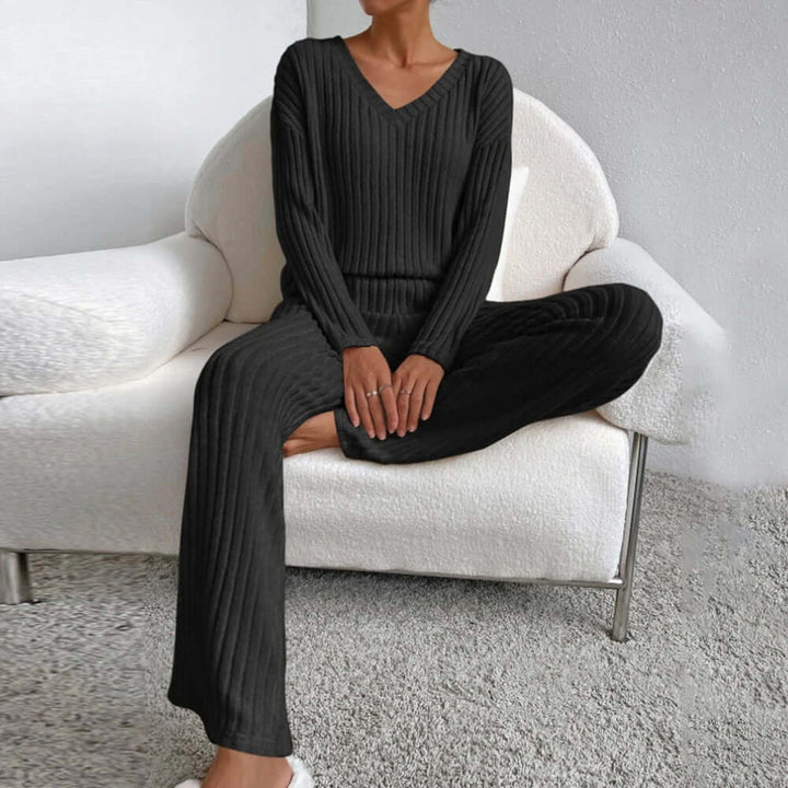 Women's Cozy Knit Lounge Set: Relaxed Fit Sweater & Pants