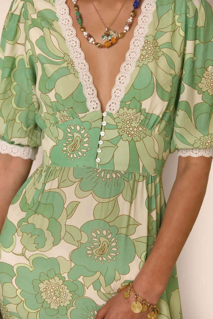 Women's Summer V-Neck Midi Dress: Casual & Stylish