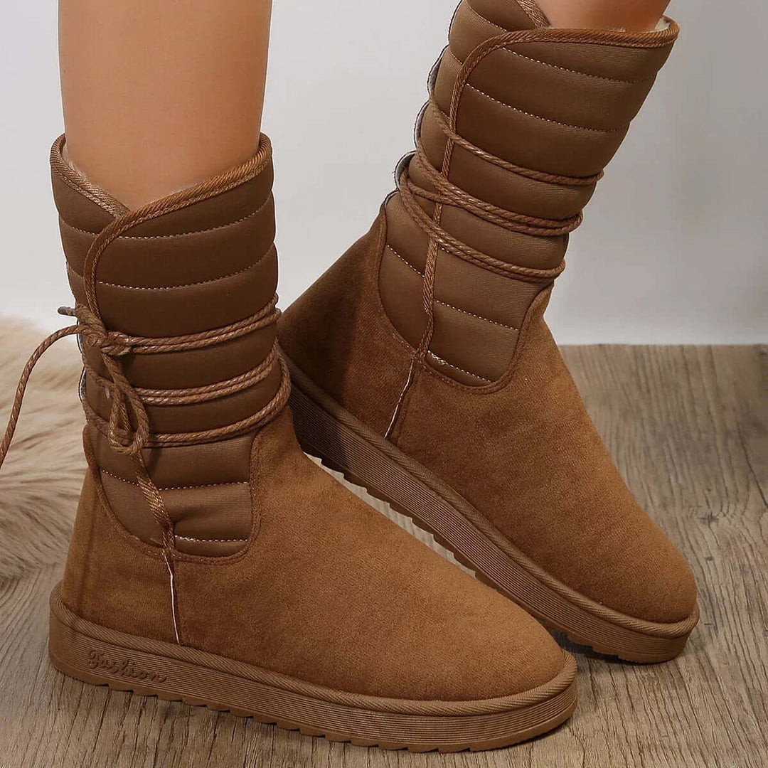 Women's Fur-Lined Lace-Up Boots: Cozy & Stylish Winter Footwear