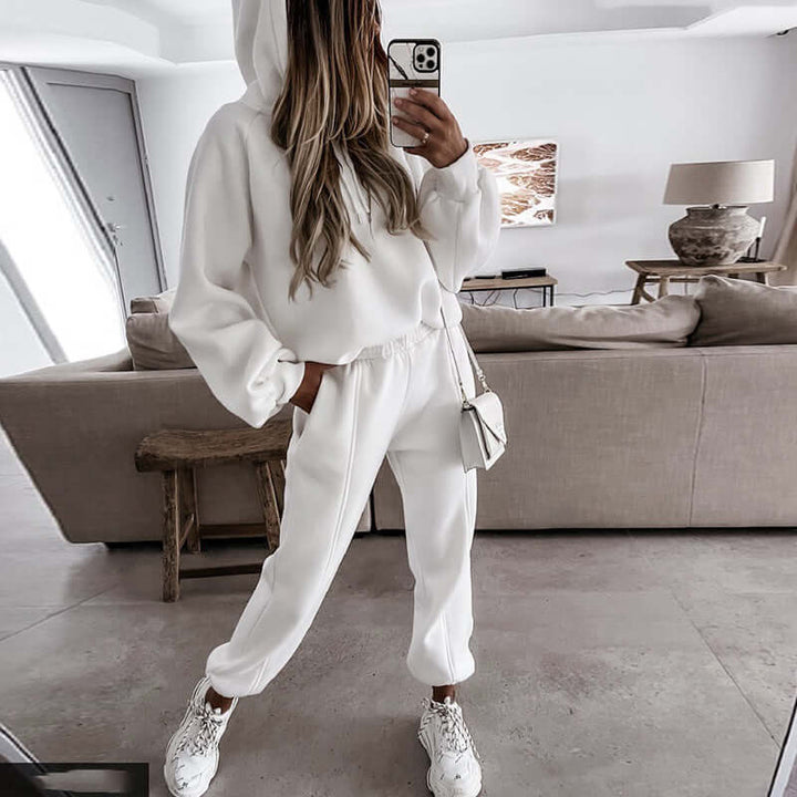 Women's Comfortable Loungewear Set: Hoodie & Joggers