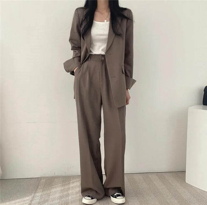 Women's Smart Casual Suit: Oversized Blazer & High-Waisted Trousers