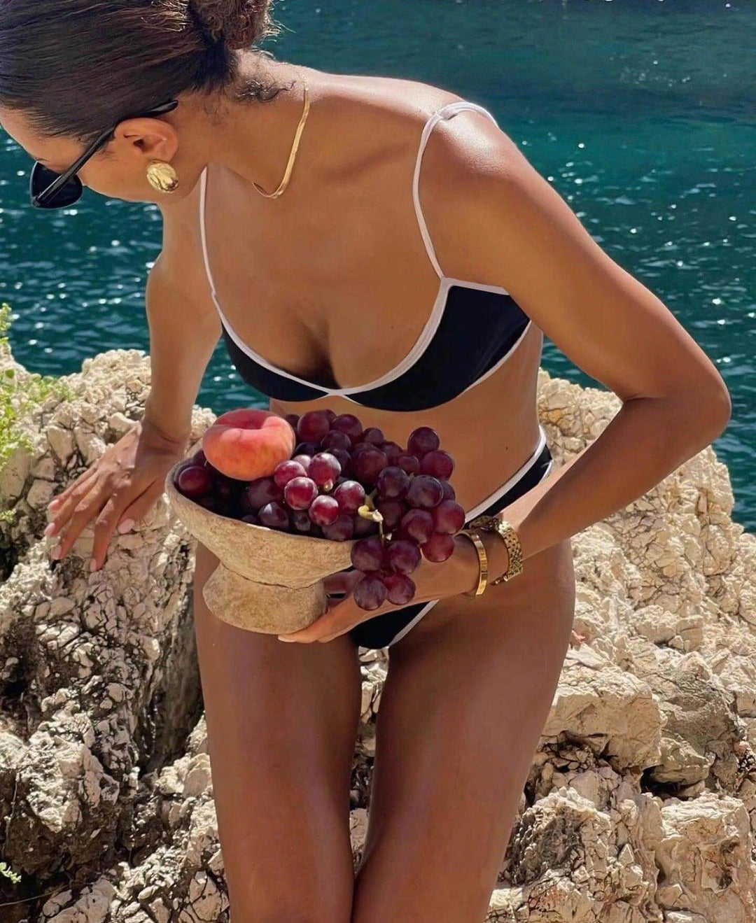 Elegant Women's Bikini Set: Stylish & Comfortable Swimwear