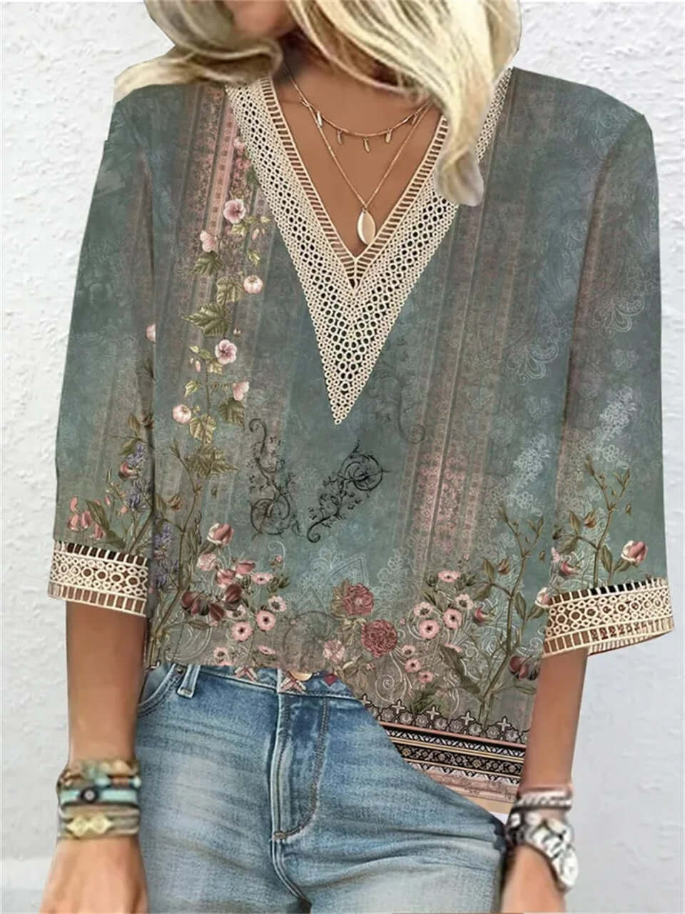 Women's Printed V-Neck Blouse: Loose Fit, Stylish Top