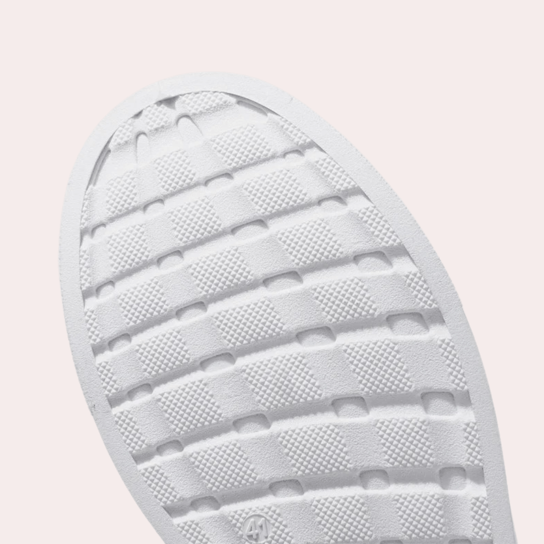 Men's Casual Low-Top Sneakers: Comfortable & Stylish