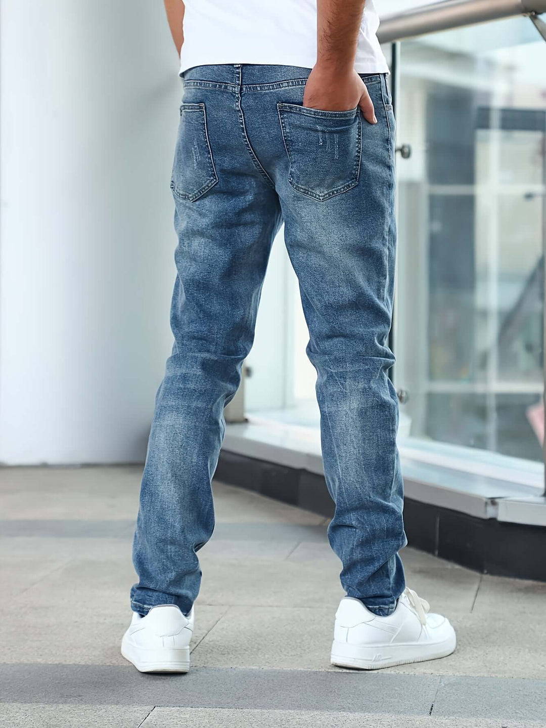 Men's Slim Fit Casual Jeans: Durable & Stylish Denim