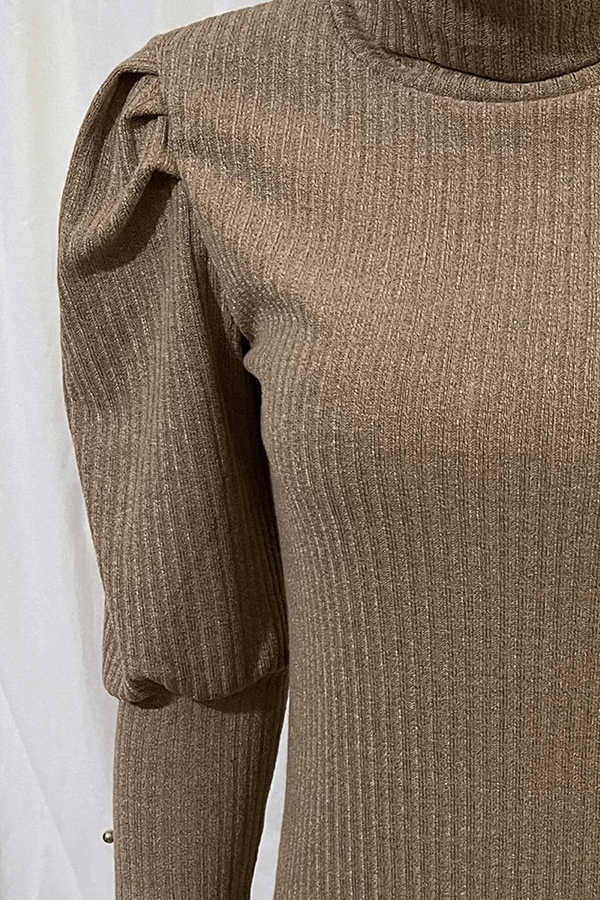 Women's Long Sleeve Turtleneck Top: Cozy & Stylish