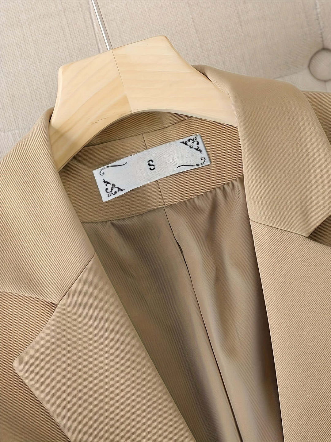 Women's Classic Tailored Single-Button Blazer