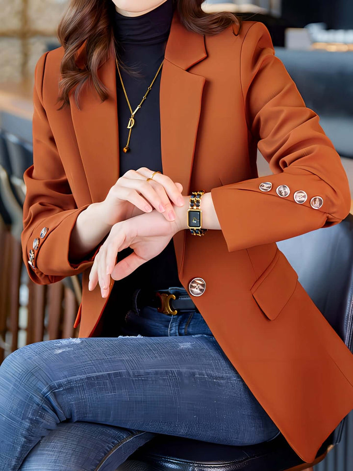Women's Tailored Single-Breasted Blazer: Versatile & Stylish