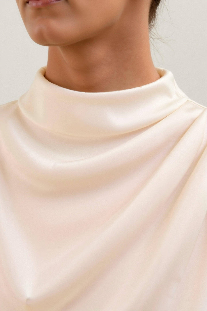 Women's Oversized Cut-Out T-Shirt: Casual Loose Fit Top
