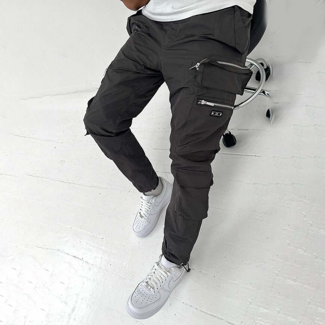 Men's Classic Fit Cargo Pants: Multi-Pocket Utility Trousers