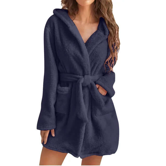 Women's Plush Hooded Bathrobe: Cozy & Comfortable Loungewear