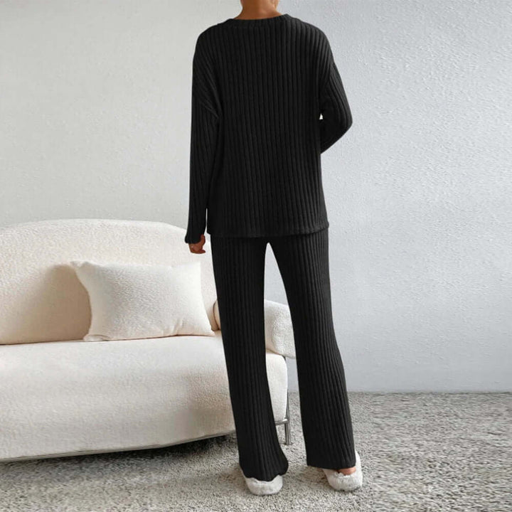 Women's Cozy Knit Lounge Set: Relaxed Fit Sweater & Pants