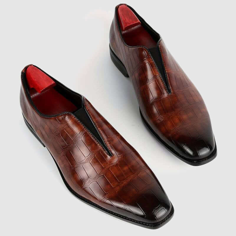 Men's Leather Oxford Shoes: Stone Pattern Detail