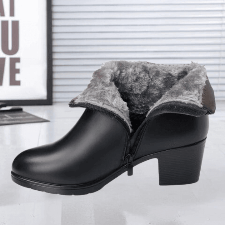 Women's Suede Ankle Boots: Stylish & Comfortable Footwear