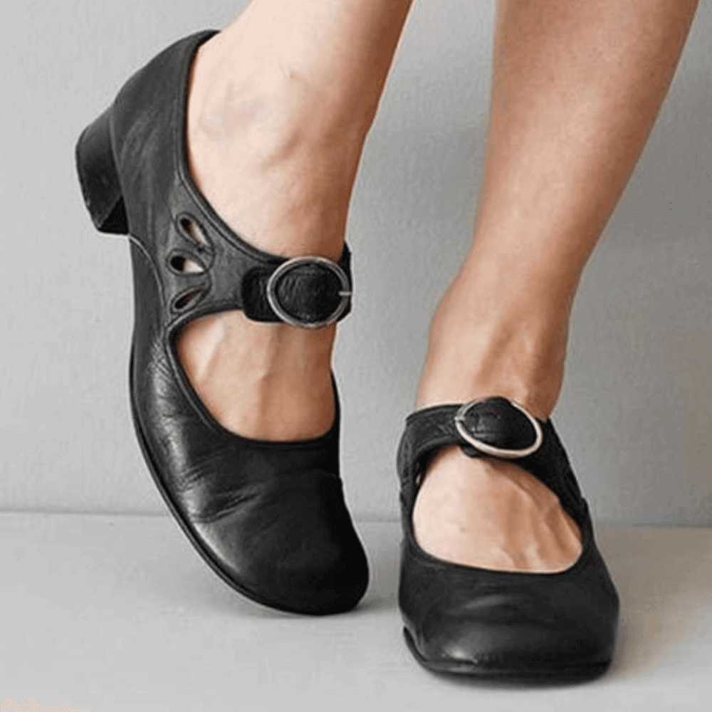 Women's Leather Buckle Sandals: Summer Style