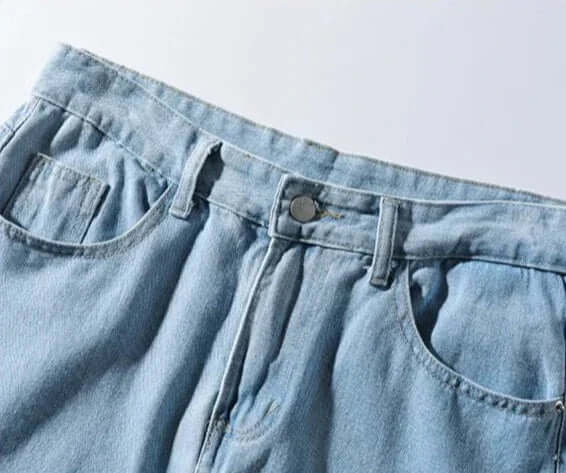 Men's Relaxed Fit Straight Leg Jeans: Durable Denim