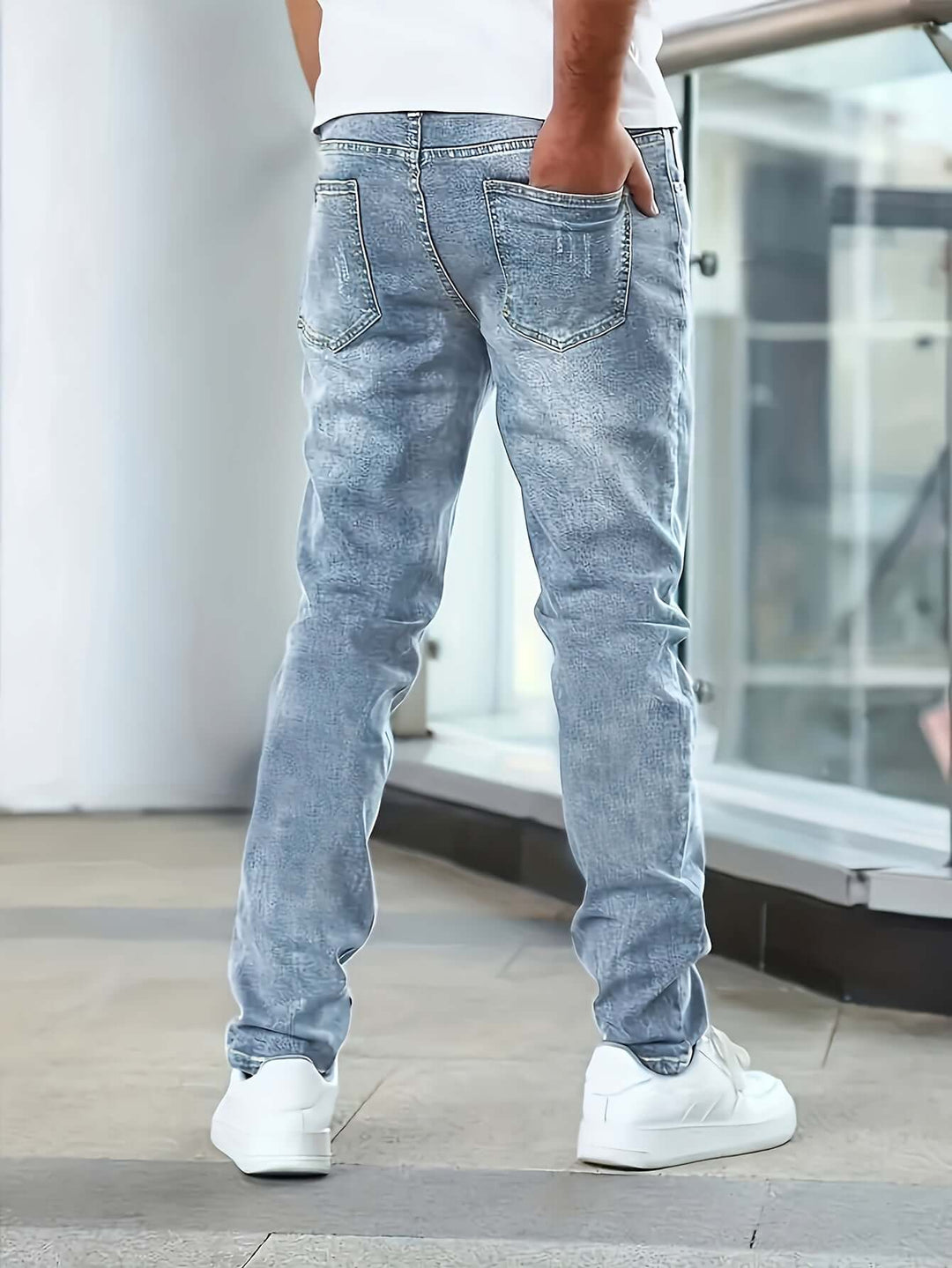 Men's Slim Fit Casual Jeans: Durable & Stylish Denim