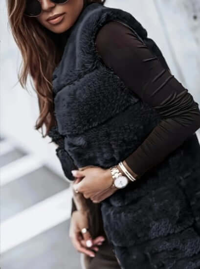 Women's Long Sleeveless Faux Fur Vest: Warm & Stylish Layer