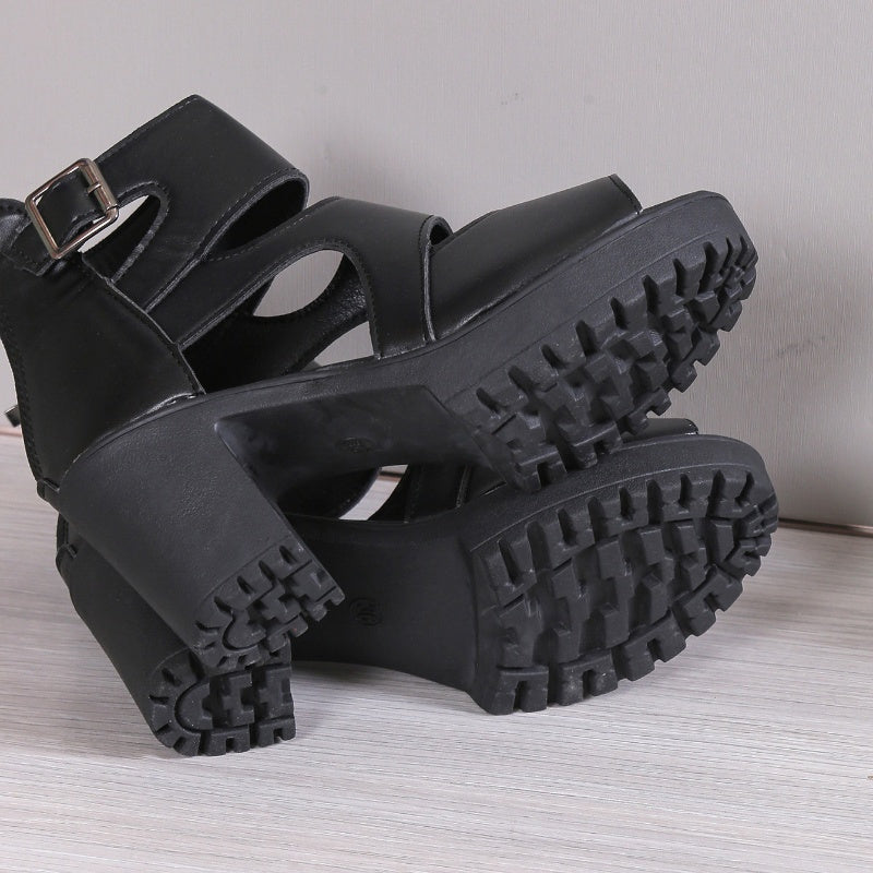 Elegante Damen-Peep-Toe-Sandalen mit chunky Absatz und verstellbarem Knöchelriemen, gefertigt aus PU-Leder.