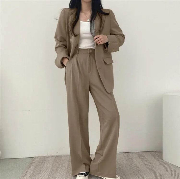 Women's Smart Casual Suit: Oversized Blazer & High-Waisted Trousers