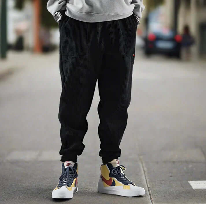 Men's Relaxed-Fit Corduroy Trousers