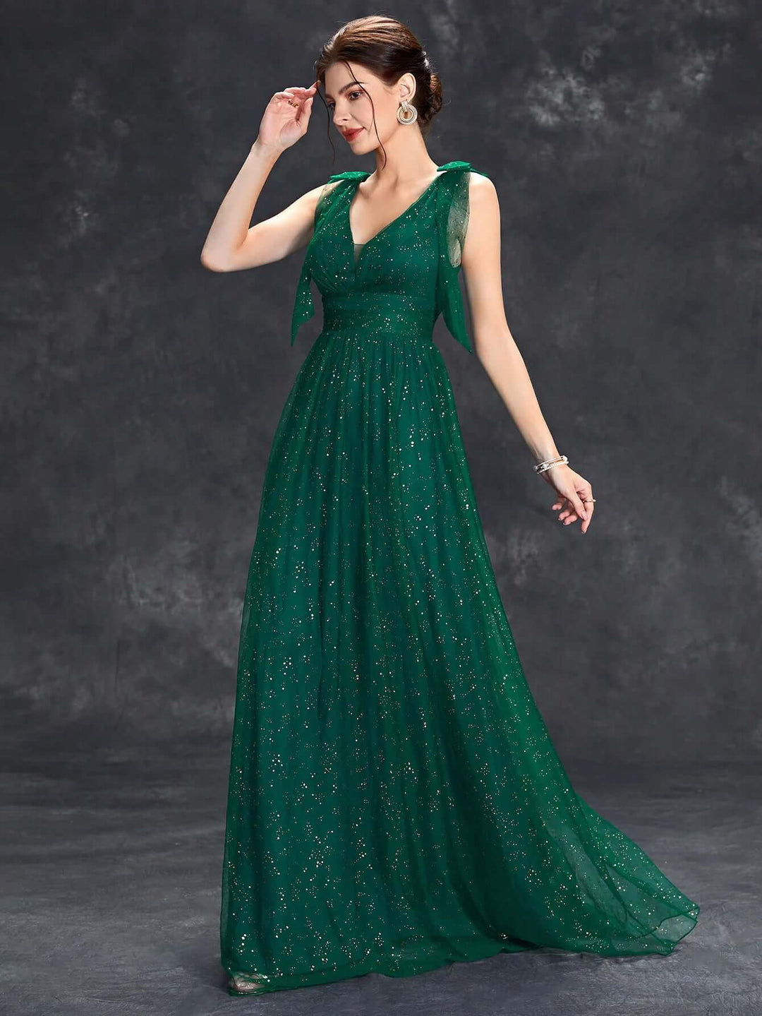 Elegant Floor-Length Evening Gown with Glitter