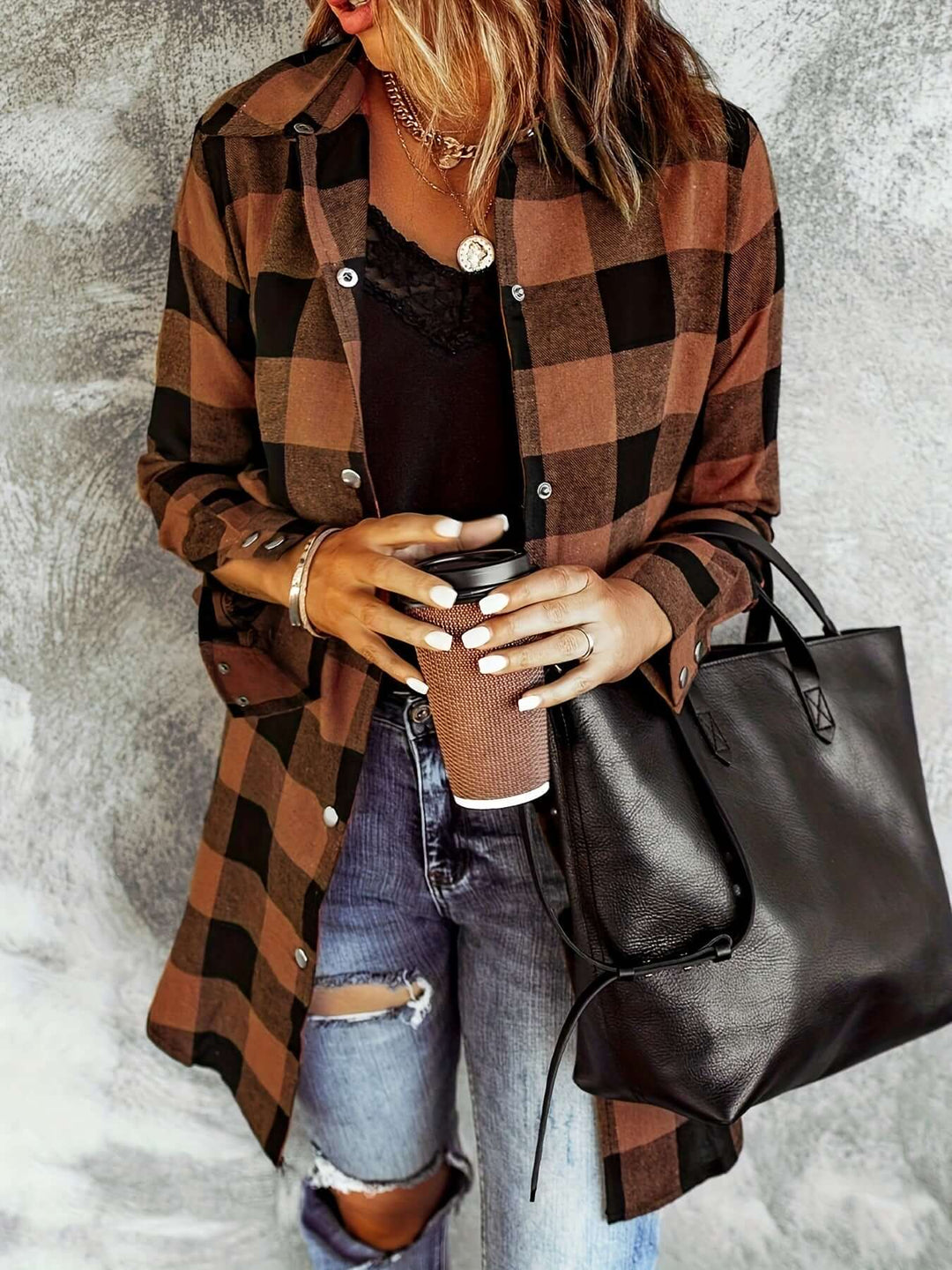 Women's Long Sleeve Plaid Shirt: Relaxed Fit Button-Up Top