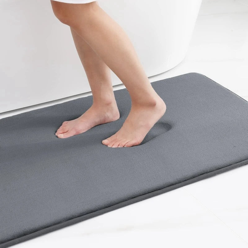 "Super Absorbent Velvet Bath Mat with Non-Slip Backing, Plush High-Density Foam for Luxurious Bathroom Comfort"