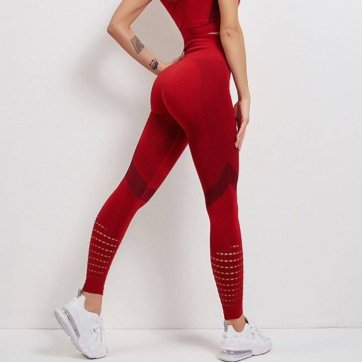 "Women's high-waisted sport leggings, sculpting fit, black color, side view, enhances figure, perfect for workouts."